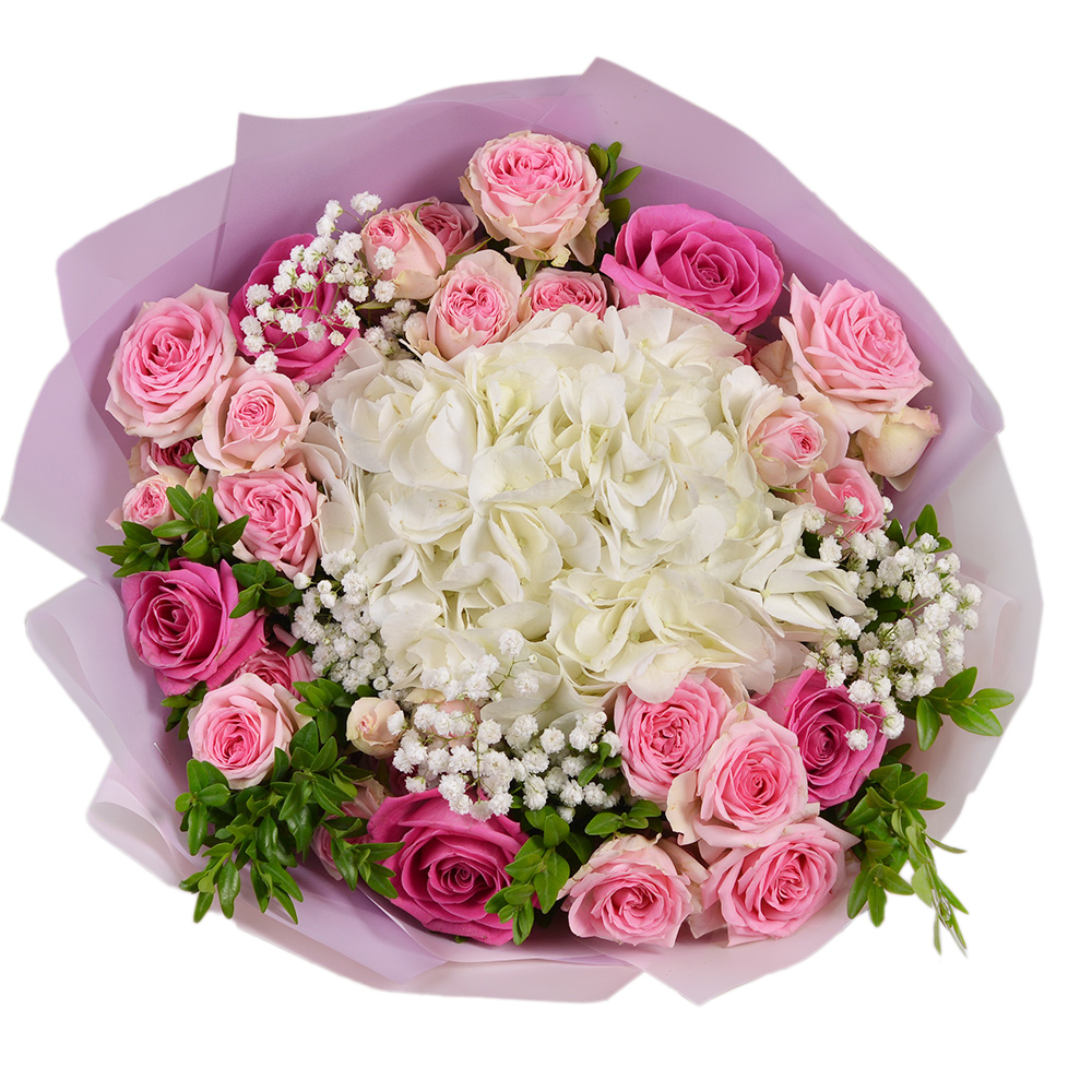 Букет из гортензии, гипсофилы и роз