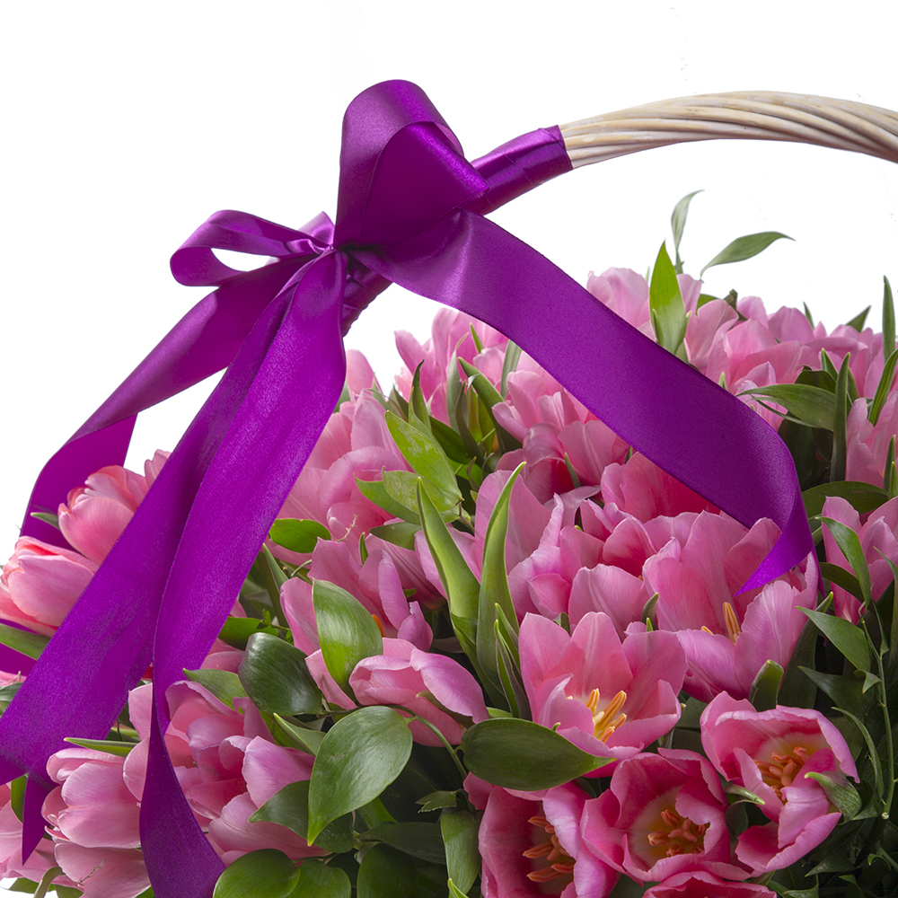 101 розовый тюльпан в корзине