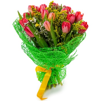 Букет из тюльпанов, солидаго и лимониума