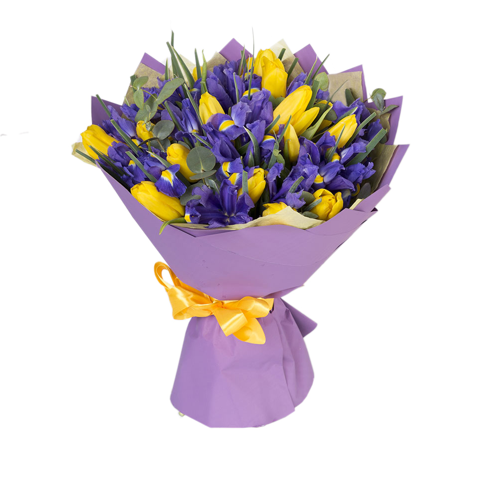 Букет из тюльпанов, ирисов и эвкалипта