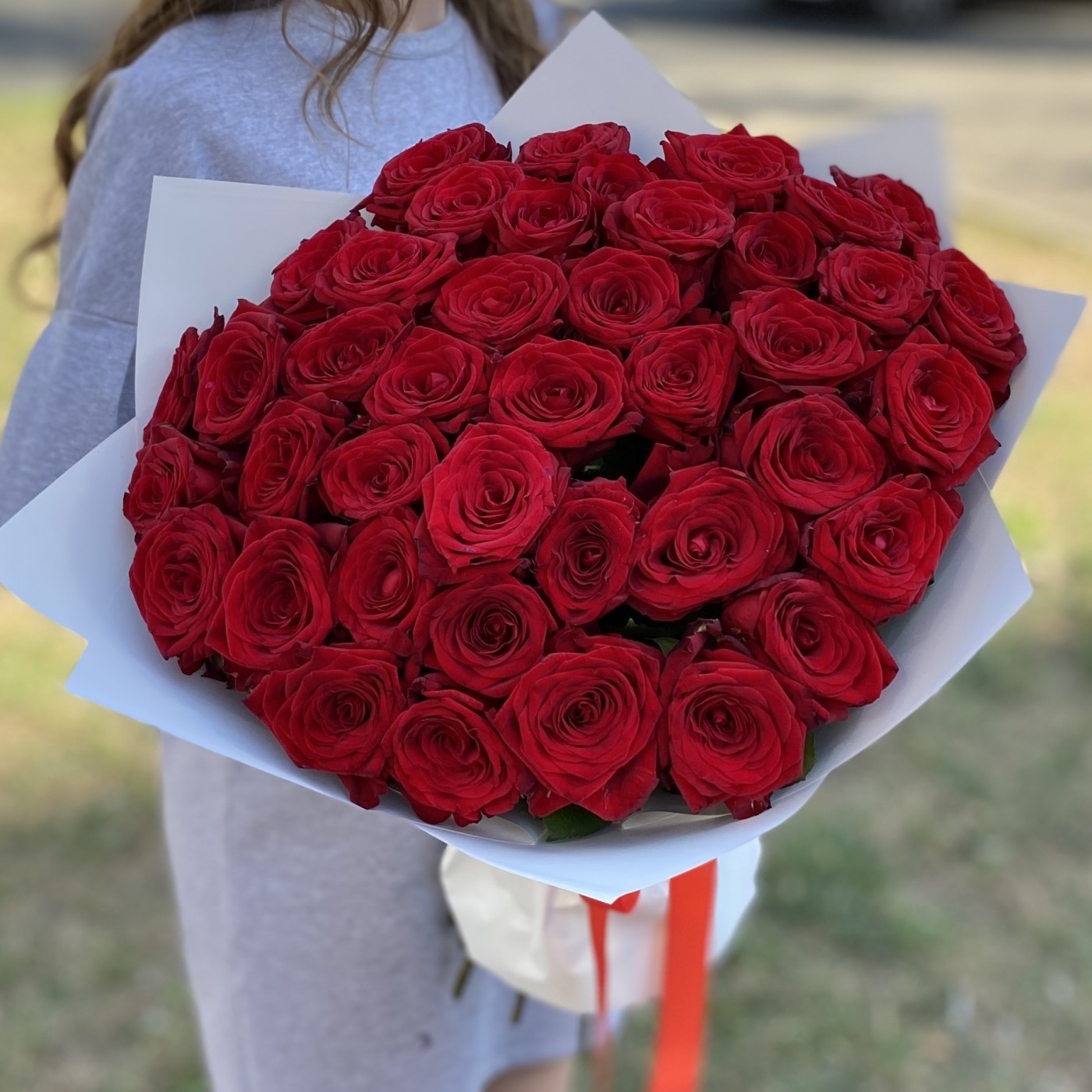 35 красных роз 50 см